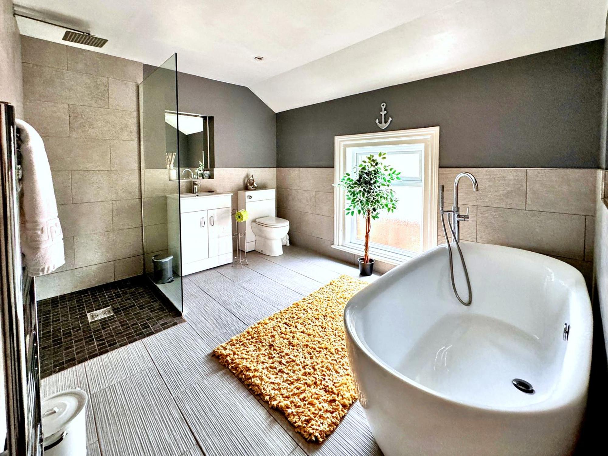 Apartment Victoria With Free Parking Скарборо Экстерьер фото
