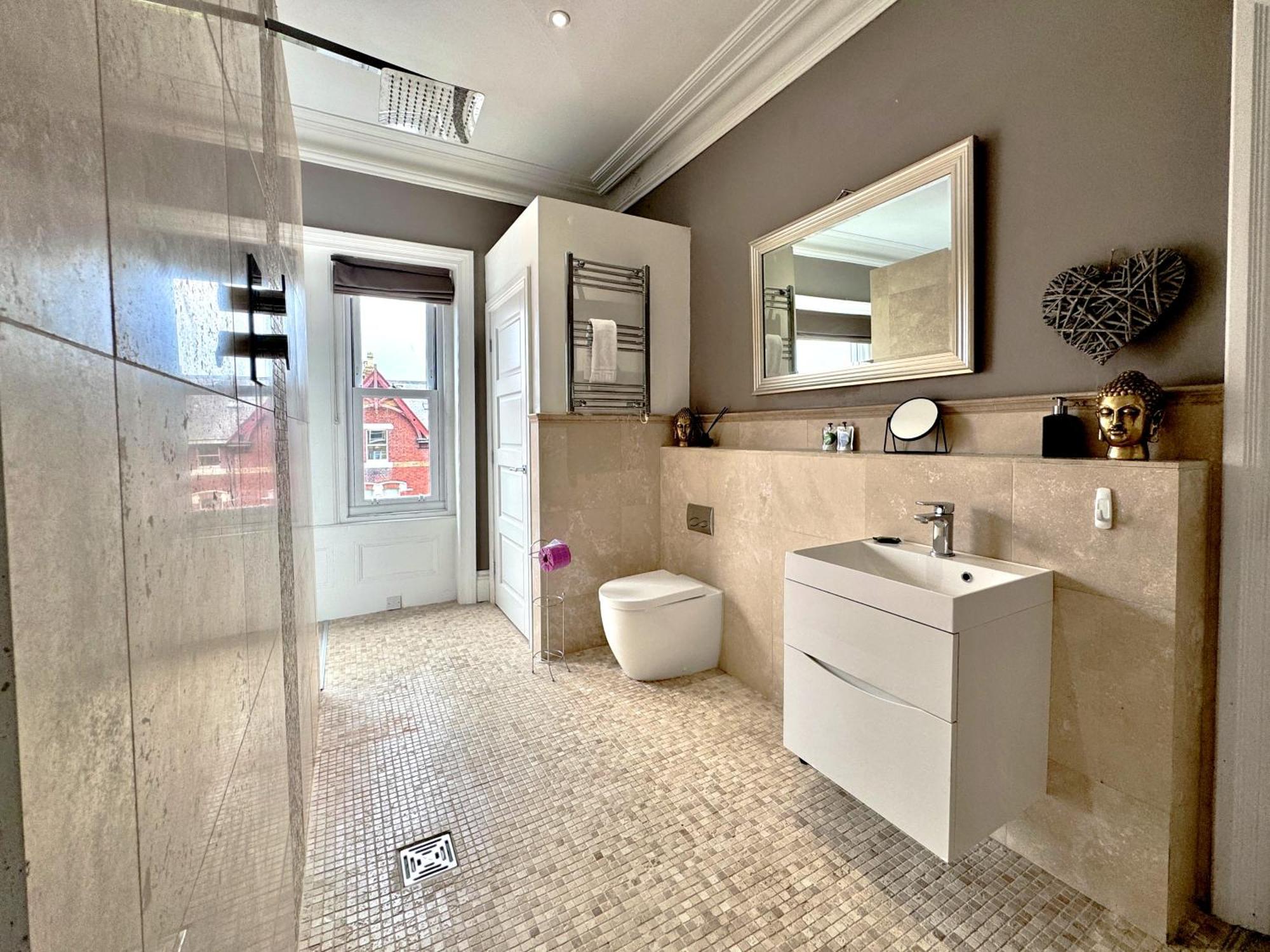Apartment Victoria With Free Parking Скарборо Экстерьер фото